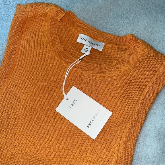 NWT Orange Knit Sweater Vest - Picture 4 of 4